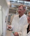 Nina Lock and Troels Skrydstrup each lead their research group, but collaborate on a common task: to develop sustainable catalysts that can transform CO2 into valuable resources. Photo: Dorthe Lundh