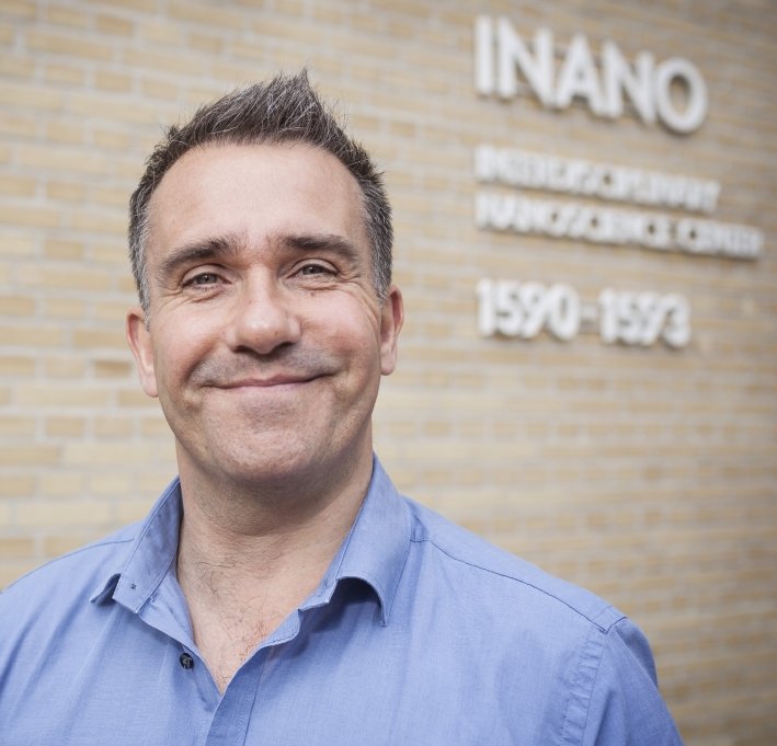 Associate Professor Ken Howard is heading the Bioengineered Drug Design Laboratory at iNANO, Aarhus University. (Photo: Maria Randima, AU Photo)