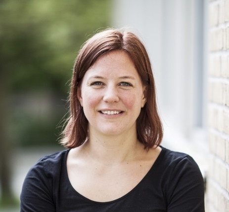 Brigitte Städler receives the Danish polymer prize, Elastyrenprisen 2019 by the Danish Academy of Technical Sciences (ATV). (Photo: Jesper Rais, AU Photo)