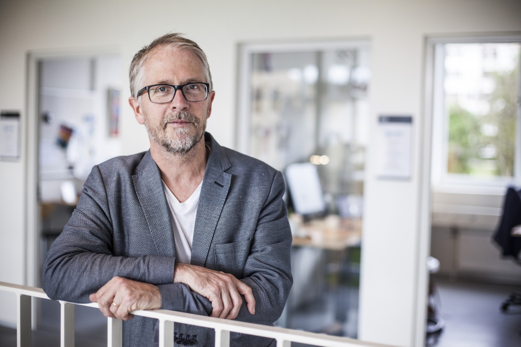 Professor Jørgen Kjems and collaborators receive fundings from Independent Research Fund Denmark for corona related research. Photo: Jesper Rais, AU Photo